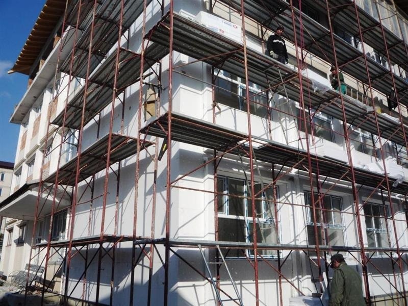 Reabilitarea blocurilor: Clarificarea conditiilor de suportare de la bugetul local a cotei asociatiilor de proprietari