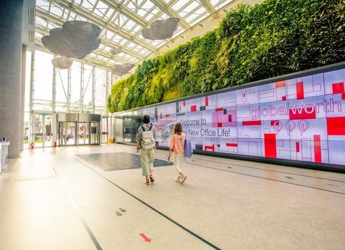 Kinstellar își mută birourile în Globalworth Tower