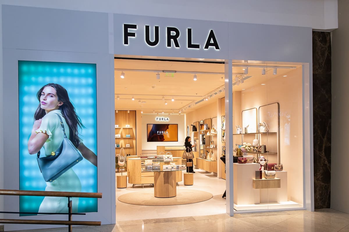 Iulius atrage brand-ul Furla în Iași și Cluj-Napoca