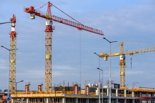 Anul 2026 in constructii: Reducerea proiectelor noi accentueaza concurenta