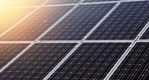 Patru oferte pentru parcul fotovoltaic de la Aeroportul „Henri Coanda”