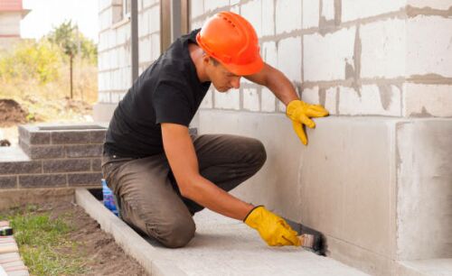 Constructii „la comanda” din bani publici